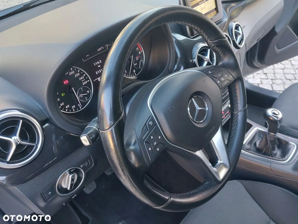 Mercedes-Benz Klasa B 180 CDI (BlueEFFICIENCY) - 18