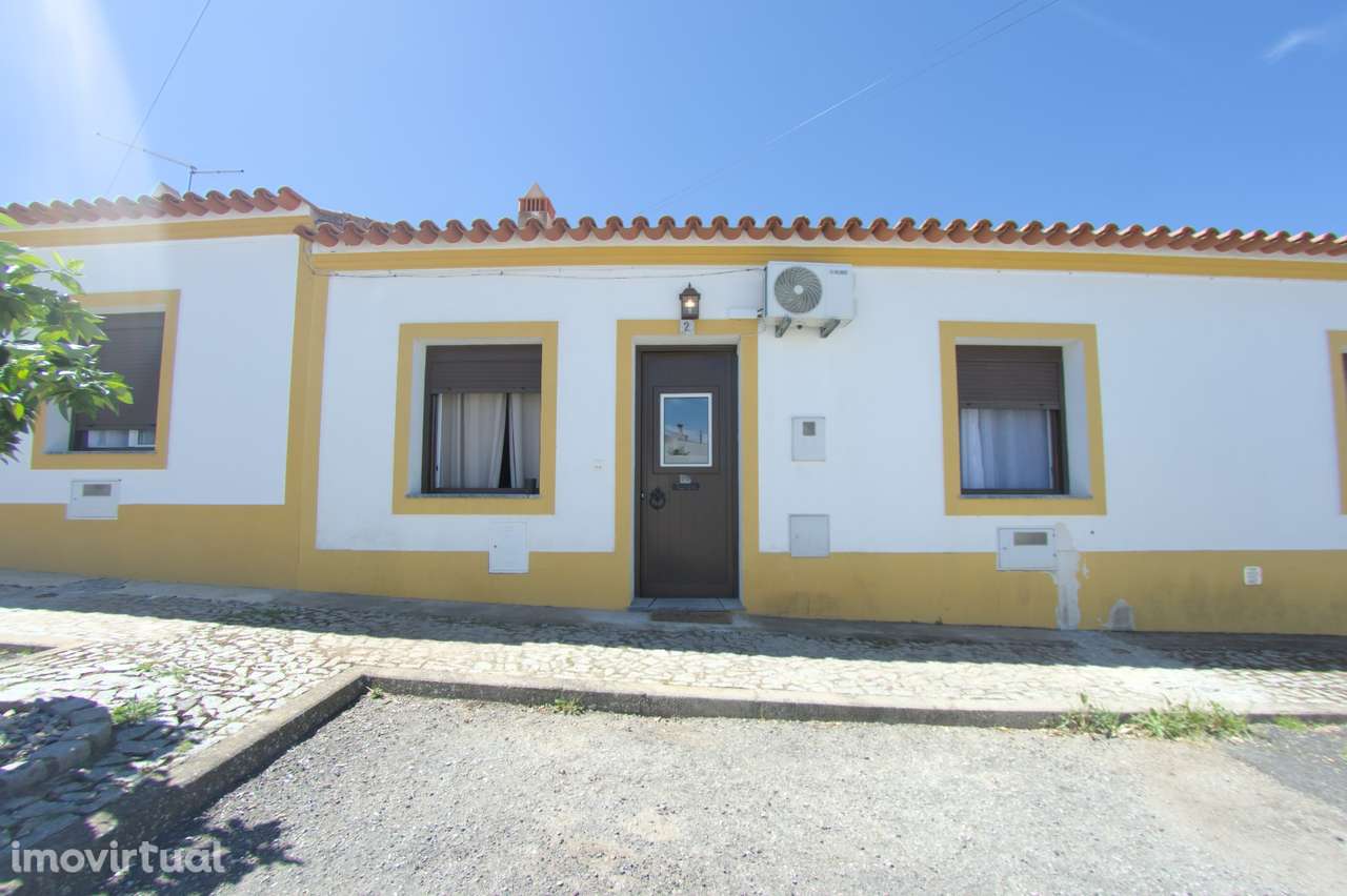 Moradia Térrea Remodelada com Quintal e Suíte em Safara, Alentejo - Grande imagem: 2/14