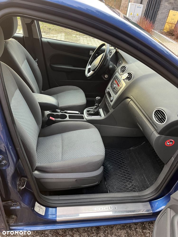 Ford Focus - 11