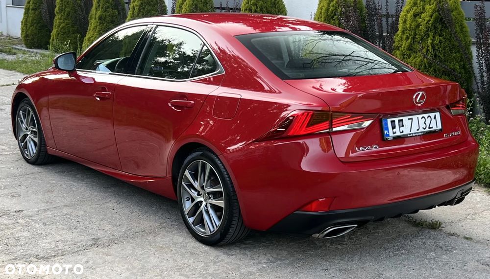 Lexus IS 200t F Sport - 34