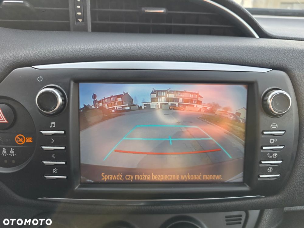 Toyota Yaris 1.5 Premium - 26