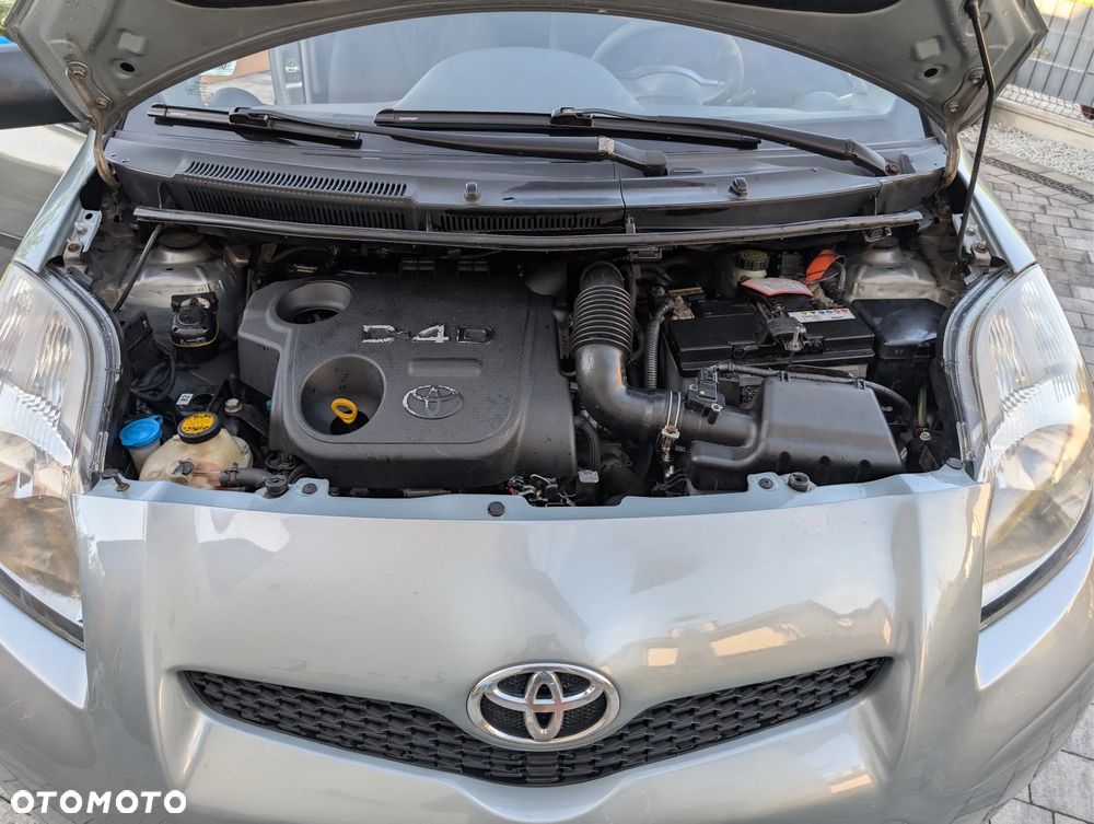 Toyota Yaris 1.4 D-4D Terra A/C - 29