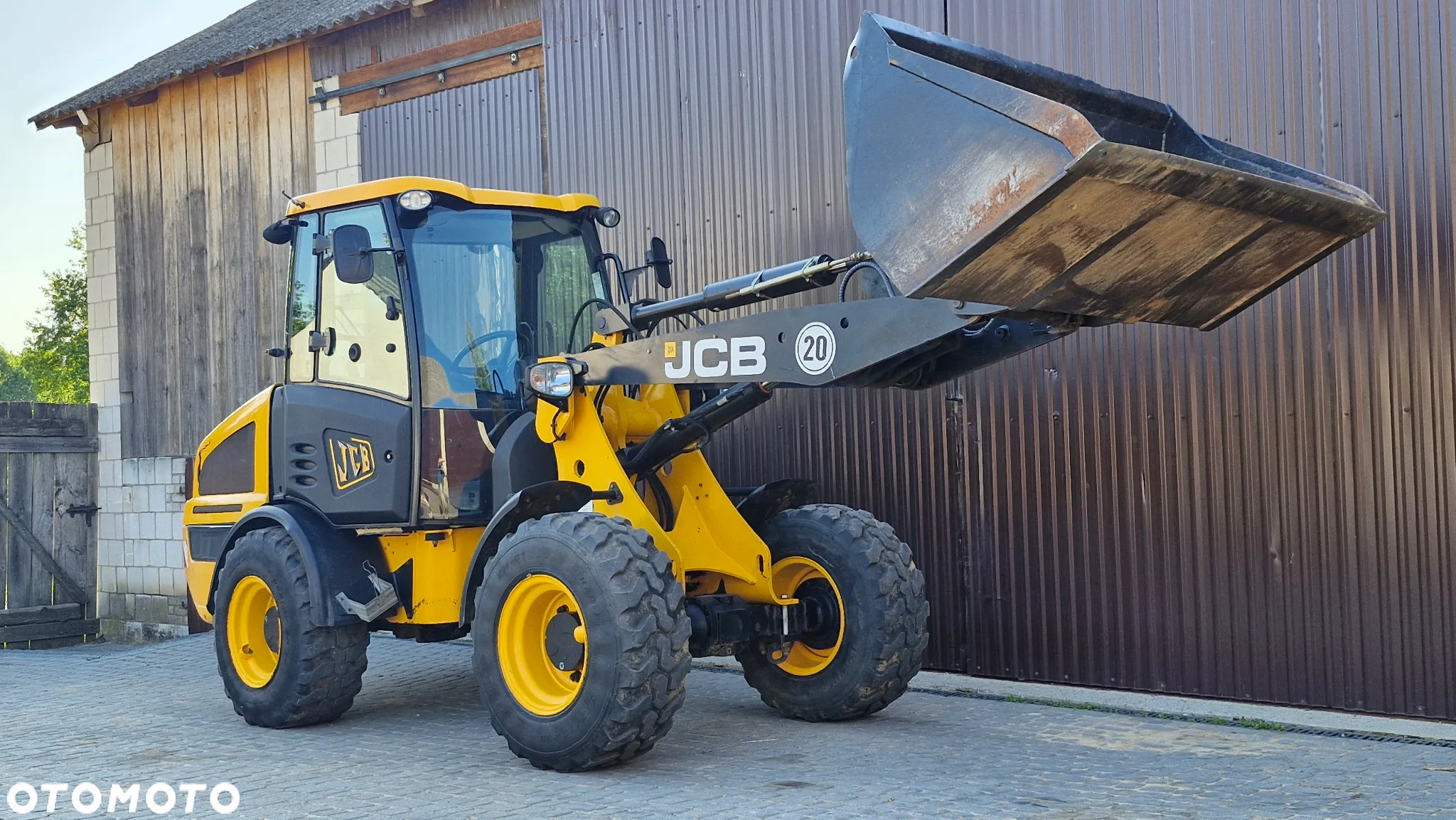 JCB 407 - 4