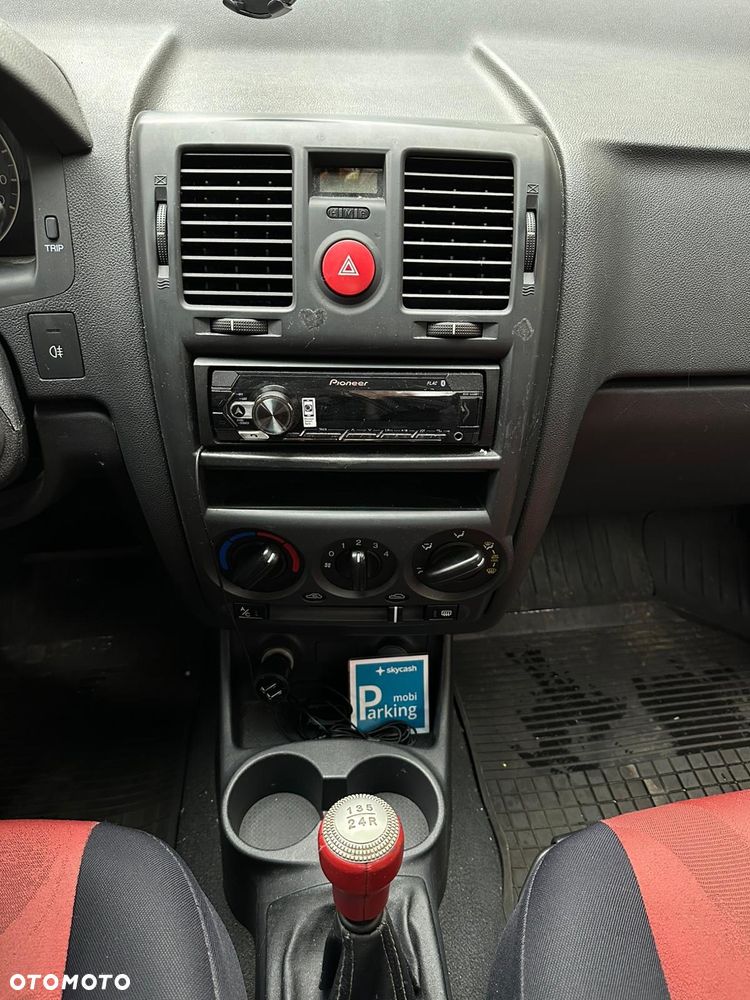 Hyundai Getz 1.1 - 13