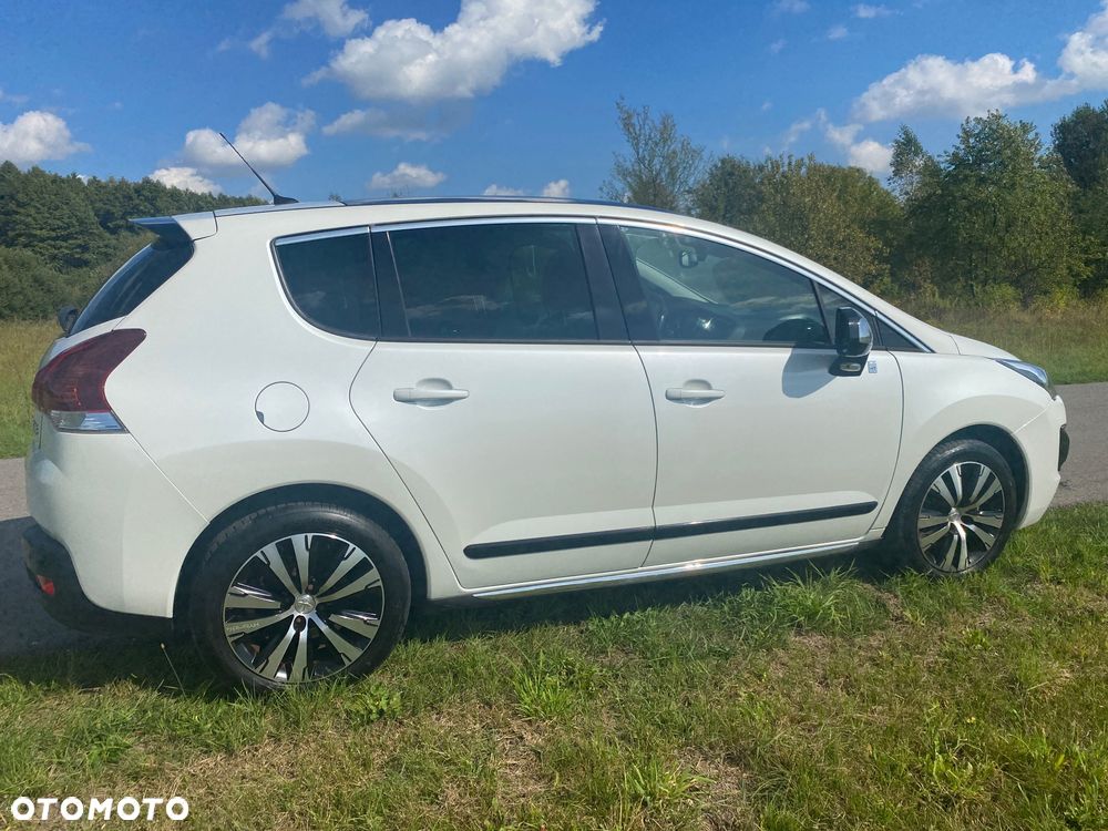 Peugeot 3008 2.0 HDi HYbrid4 - 4