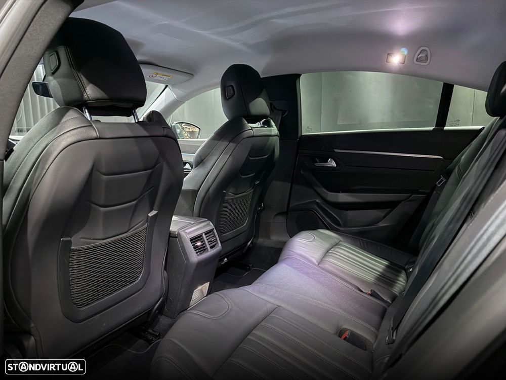 Peugeot 508 1.6 Hybrid Allure Pack e-EAT8 - 31