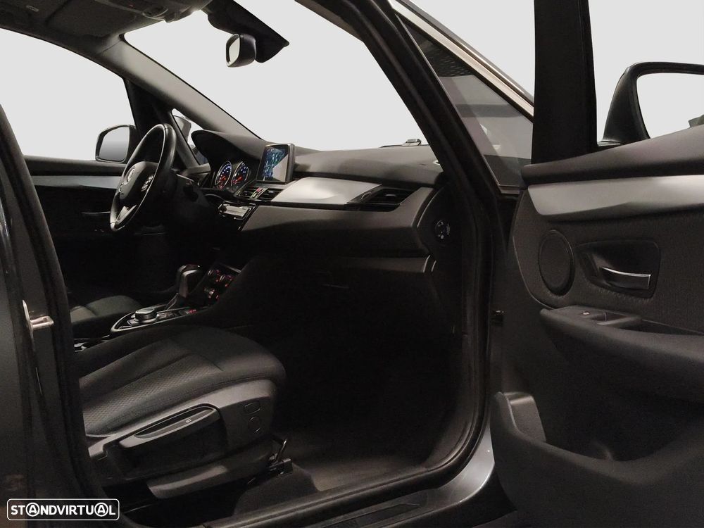 BMW 225xe Active Tourer Advantage - 38