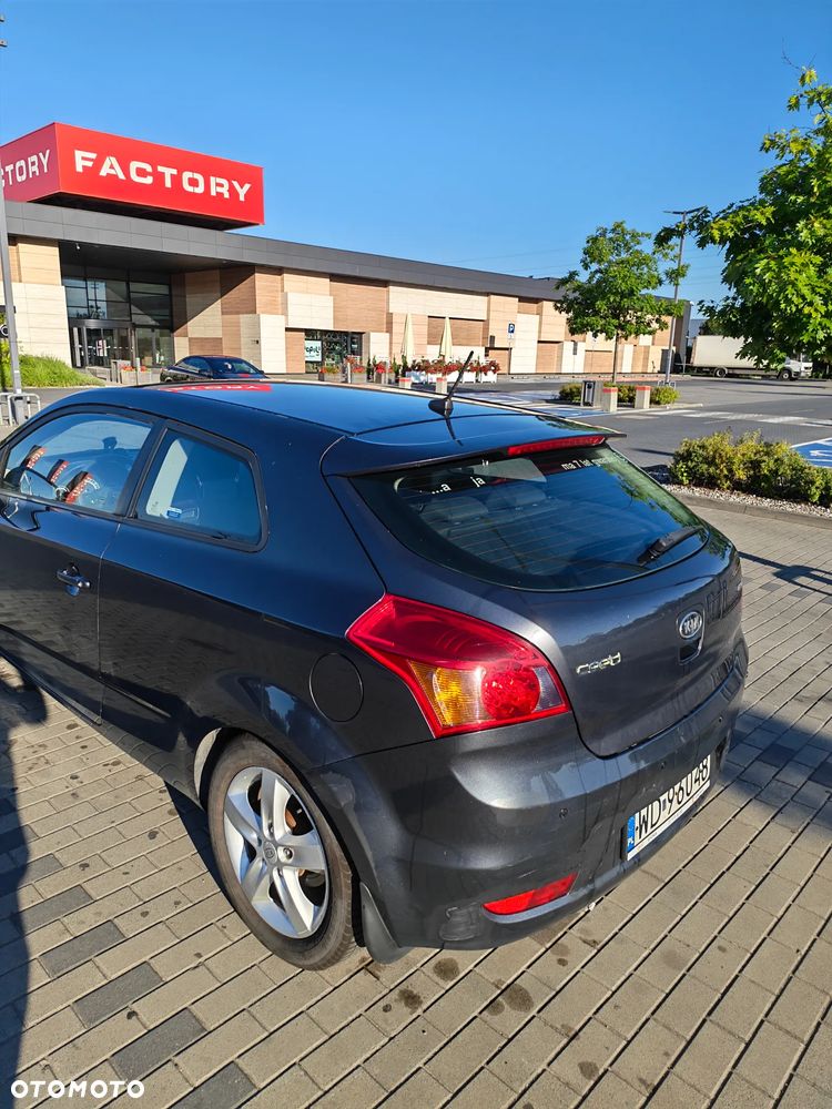 Kia Ceed 1.6 Crdi Comfort + - 4