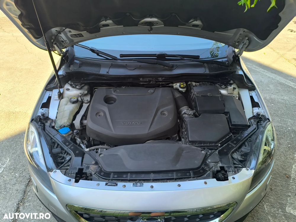 Volvo V40 D2 RDesign - 11