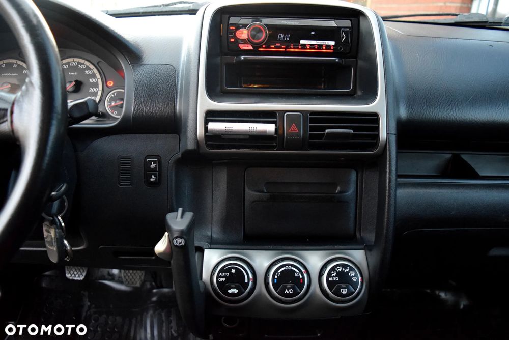 Honda CR-V 2.0i Executive - 24