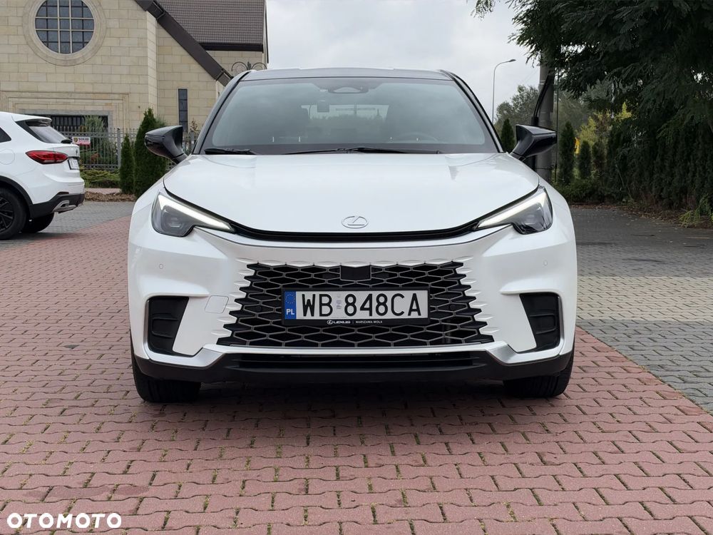 Lexus LBX 1.5 Hybrid Emotion - 8