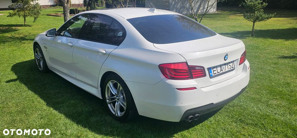 BMW Seria 5 525d xDrive Luxury Line - 7
