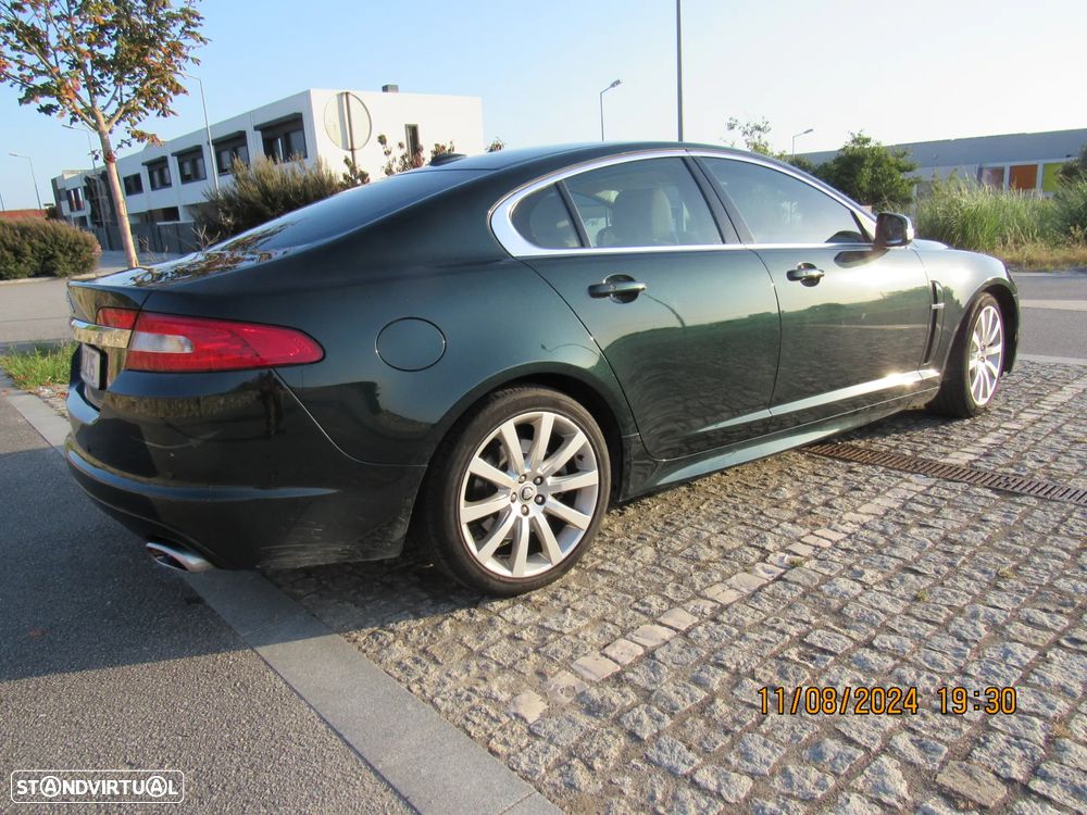 Jaguar XF 2.7 V6 Premium Luxury - 3