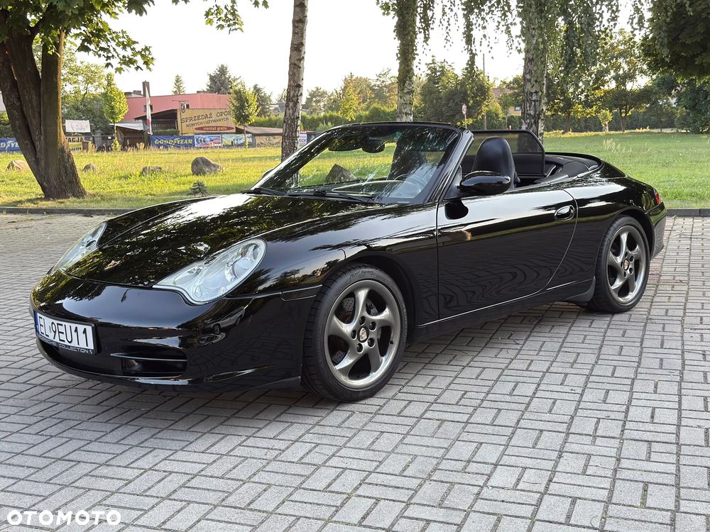 Porsche 911 Carrera - 23