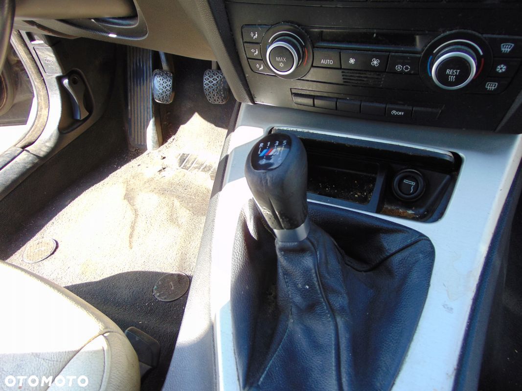 GAŁKA LEWAREK ZMIANY BIEGÓW MIESZEK MPAKIET MANUAL BMW E91 E90 E92 E93 - 1