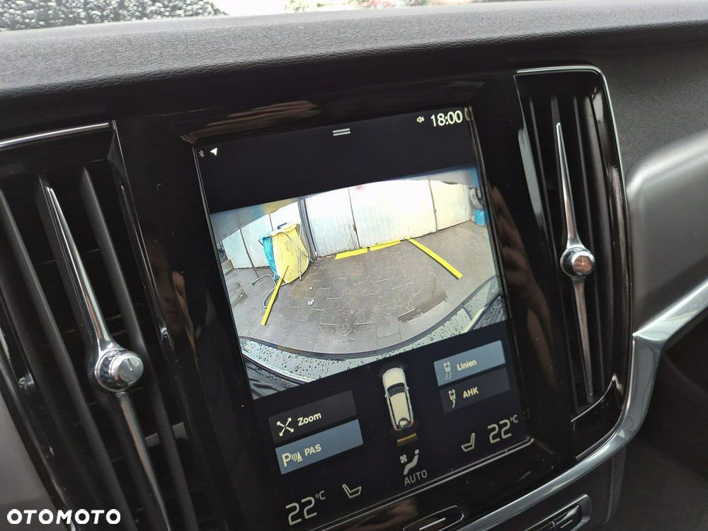 Volvo V90 D4 AWD Geartronic Momentum Pro - 34