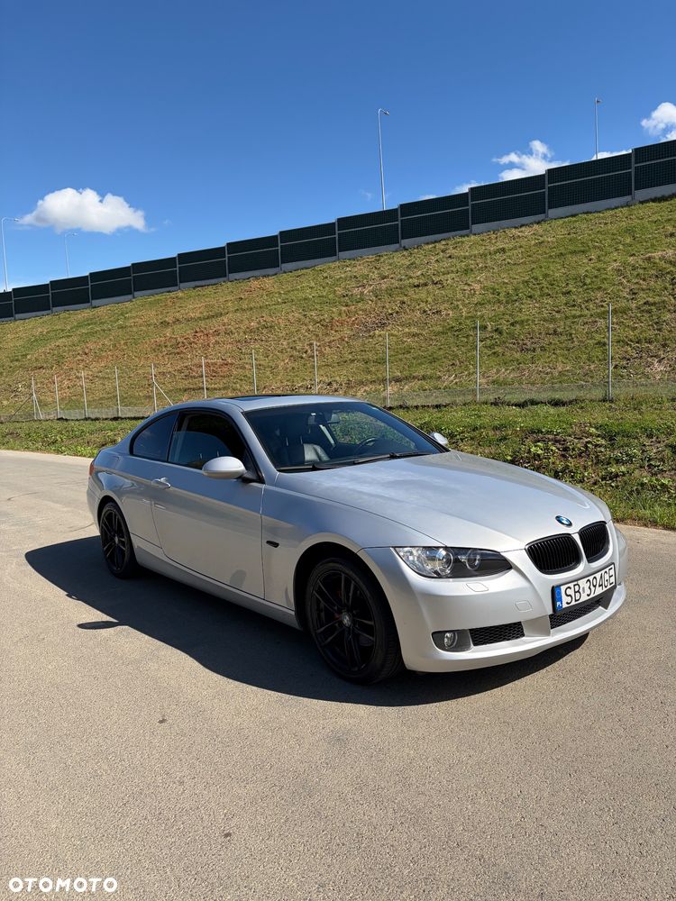 BMW Seria 3 320i - 28