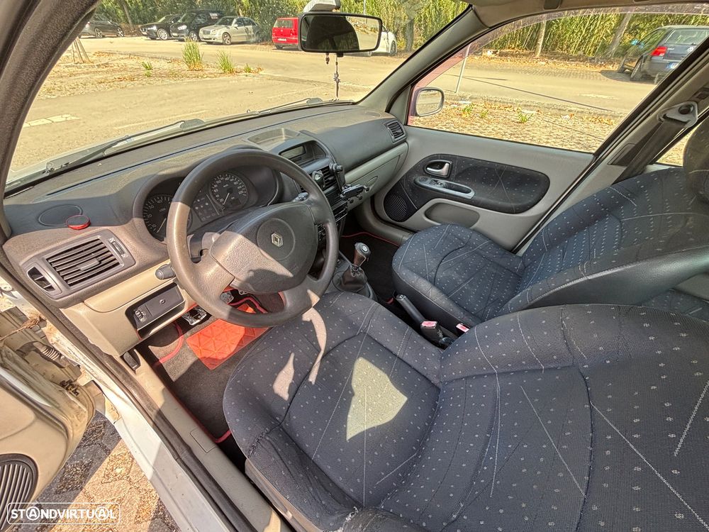 Renault Clio 1.5 dCi Authentique - 6