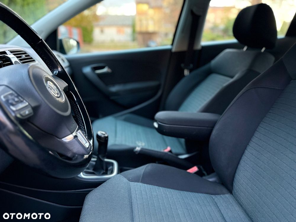 Volkswagen Polo - 10