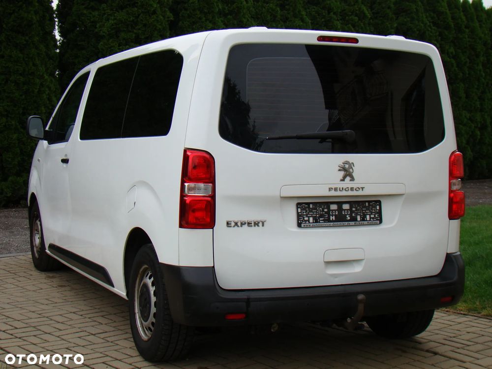 Peugeot Traveller - 8