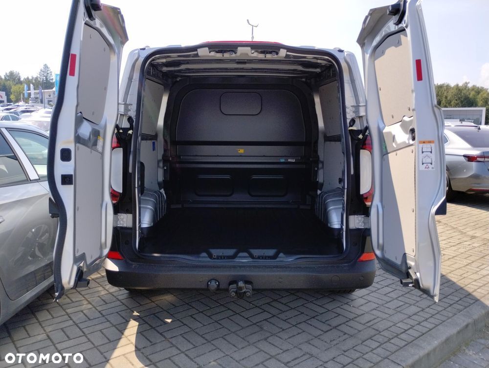 Volkswagen Transporter TDI L2H1 Plus automat - 8