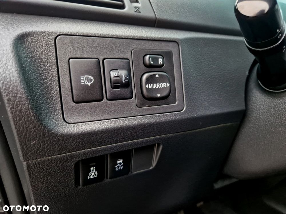 Toyota Verso 2.0 D-4D Edition - 23