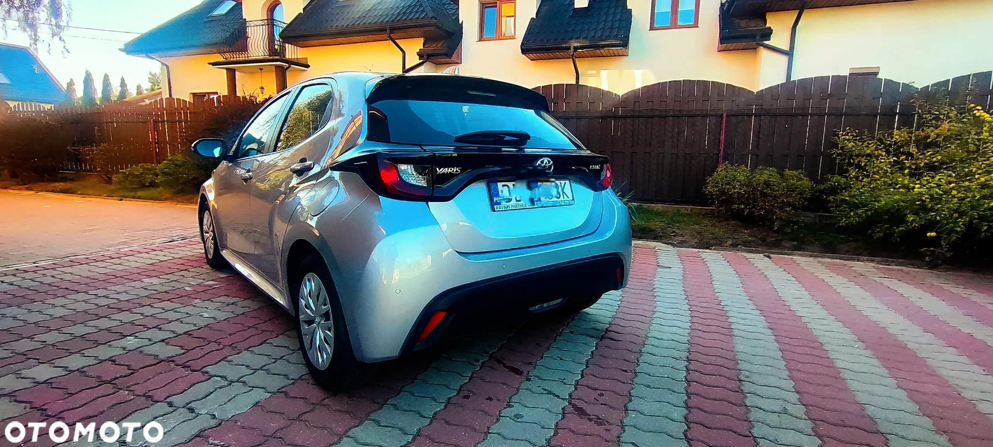 Toyota Yaris Hybrid 1.5 Comfort - 4