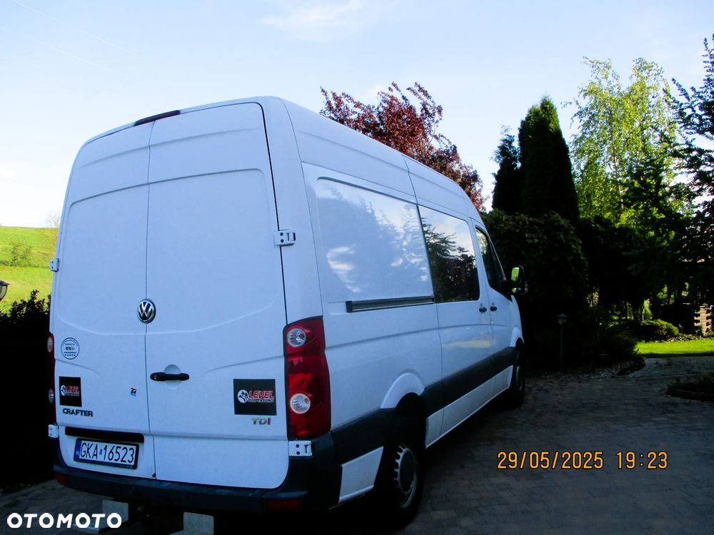 Volkswagen CRAFTER 2,0 TDI 6 osób + 2 motocykle - 3