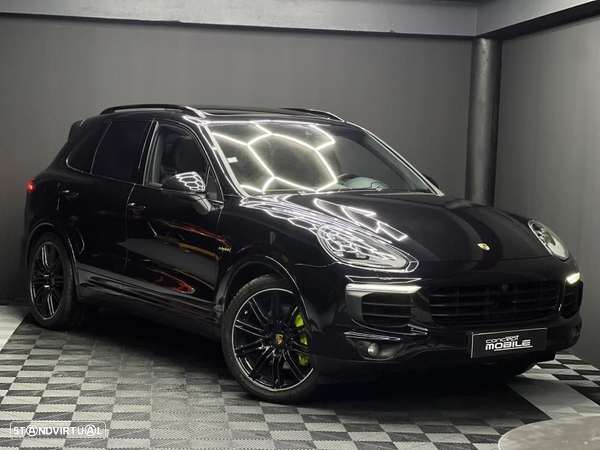Porsche Cayenne S E-Hybrid
