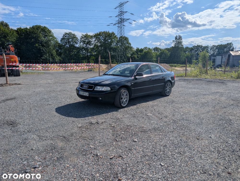 Audi A4 Limousine 2.4 - 2