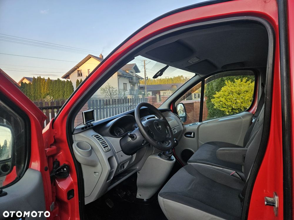 Opel Vivaro - 18