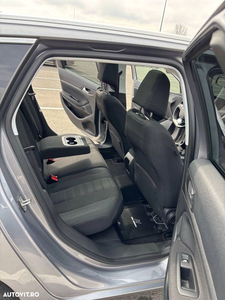 Peugeot 308 - 16