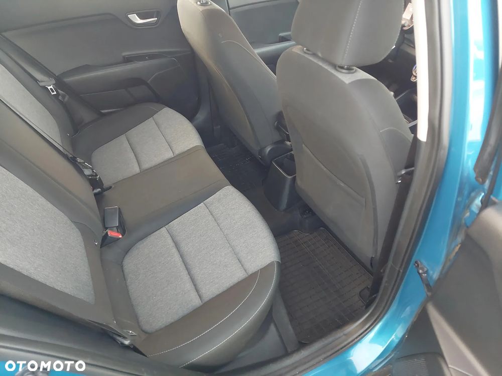 Kia Stonic 1.0 T-GDI L Business Line - 24