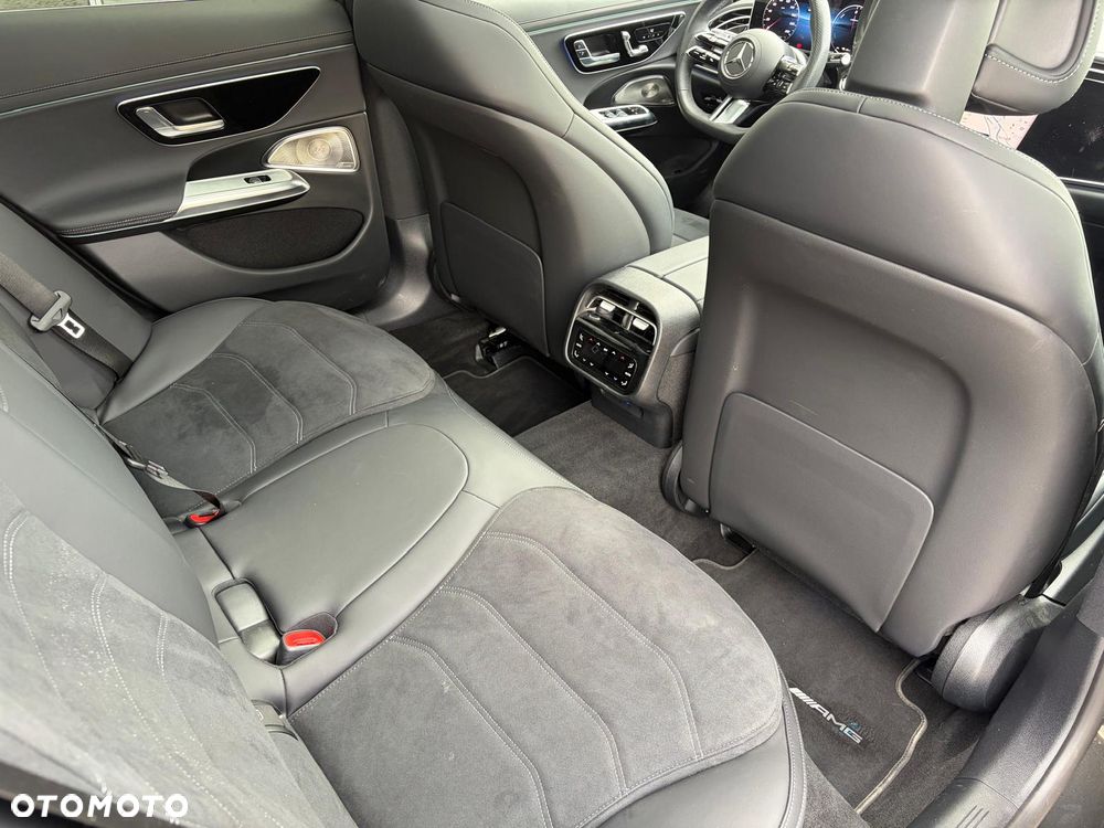 Mercedes-Benz Klasa E 300 de PHEV 4-Matic AMG 9G-Tronic - 25