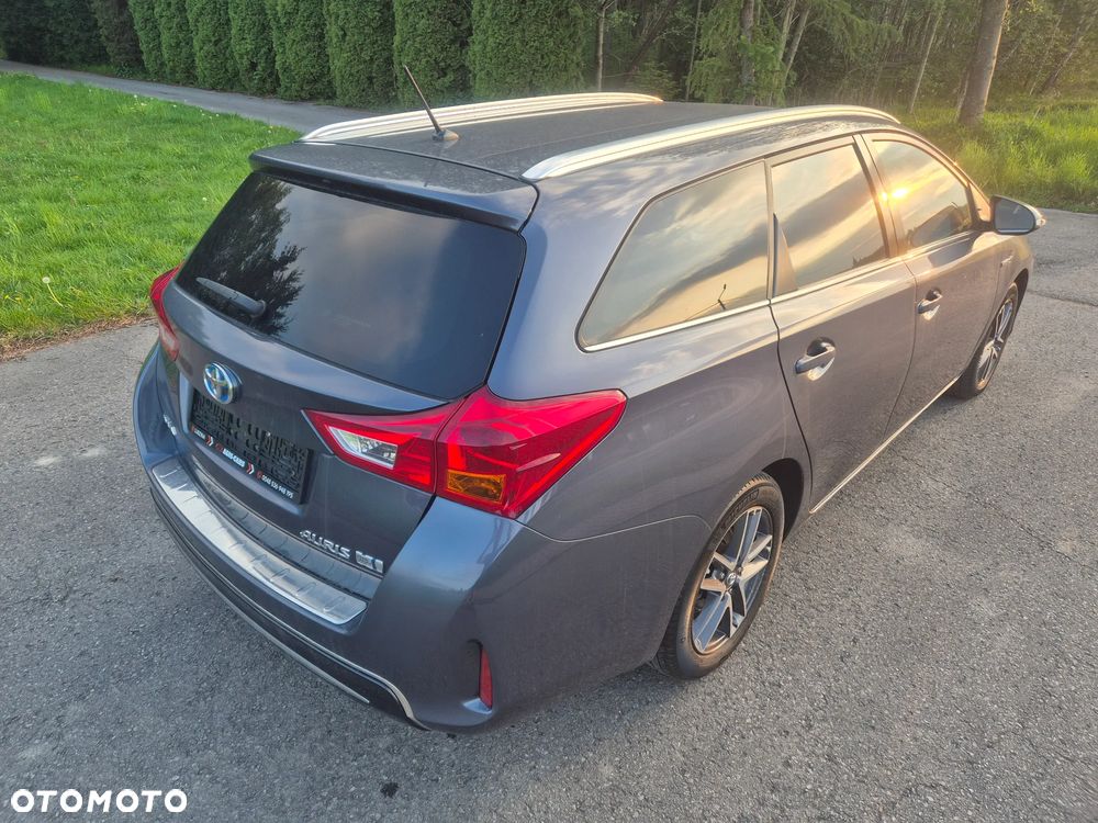 Toyota Auris 1.8 HSD Luna - 6