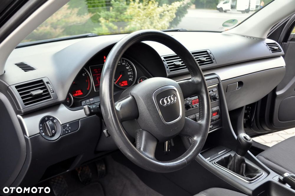 Audi A4 Avant - 22