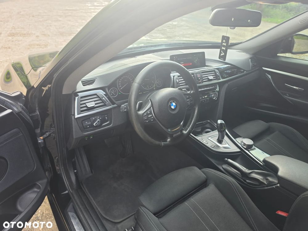 BMW Seria 3 330d Sport Line Shadow - 12