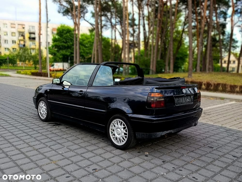 Volkswagen Golf - 9