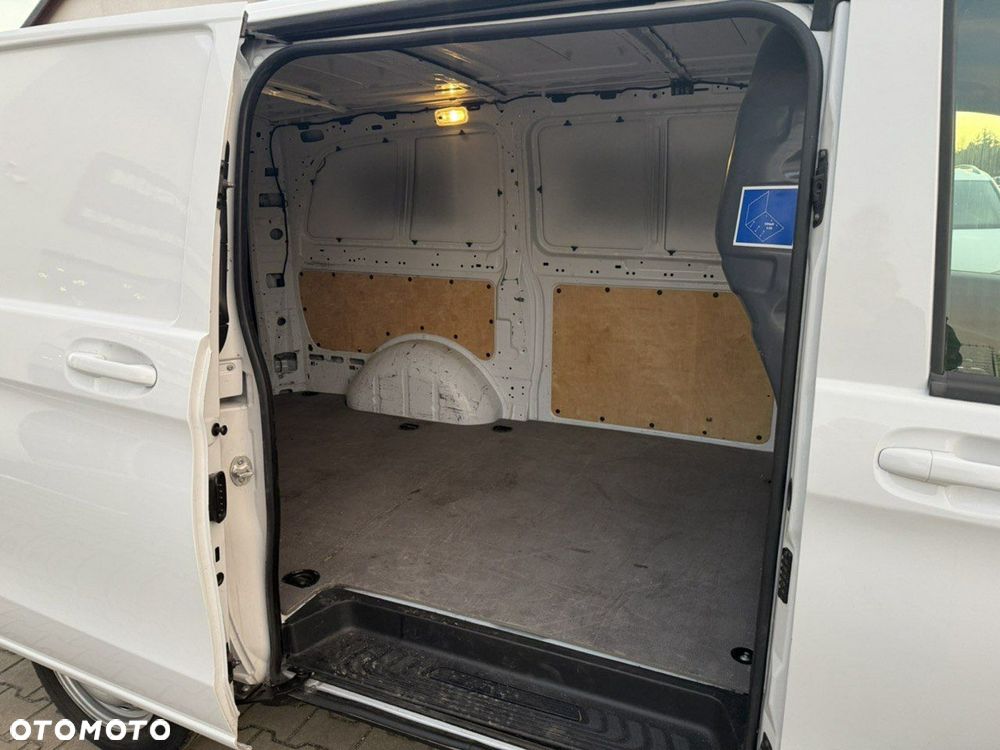Mercedes-Benz Vito - 11