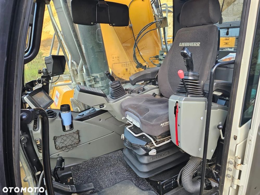 Liebherr R 946 LC, ORYGINALNY LONG REACH 18 M, 2018 ROK, z NIEMIEC, SUPER STAN, - 17