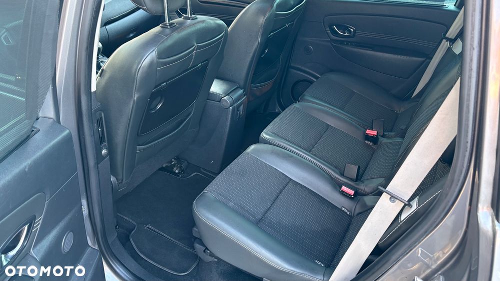 Renault Grand Scenic TCe 130 Bose Edition - 14