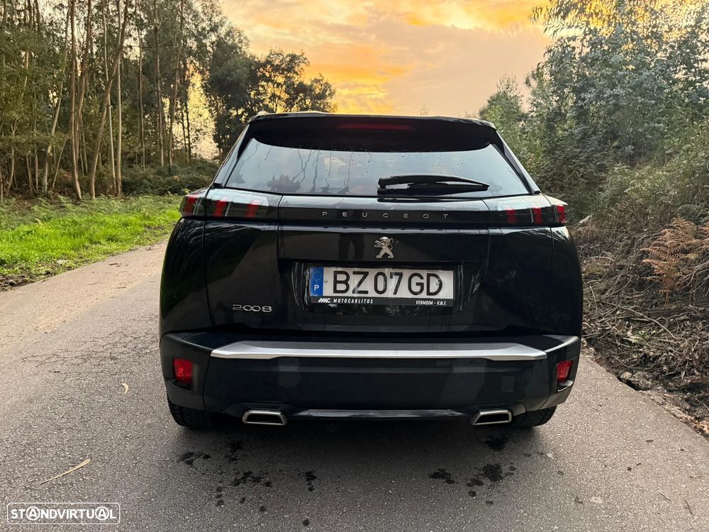 Peugeot 2008 1.2 PureTech Allure Pack - 4