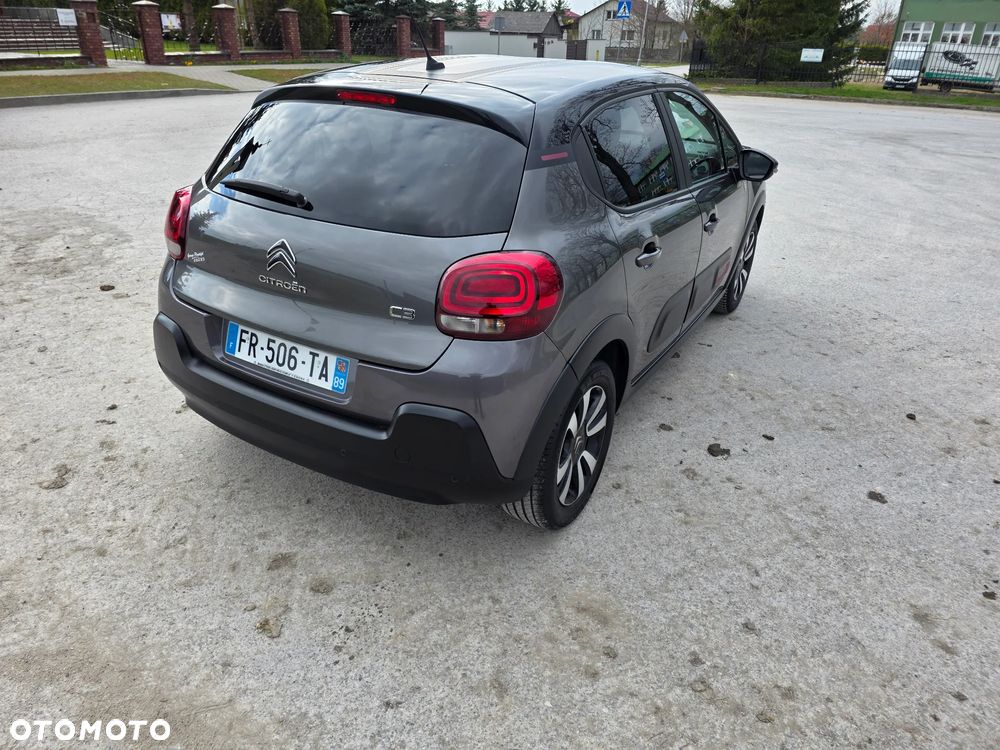 Citroën C3 Pure Tech 82 SHINE - 4