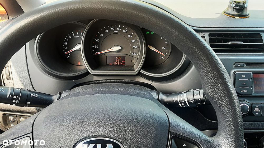 Kia Rio 1.2 Edition 7 - 9
