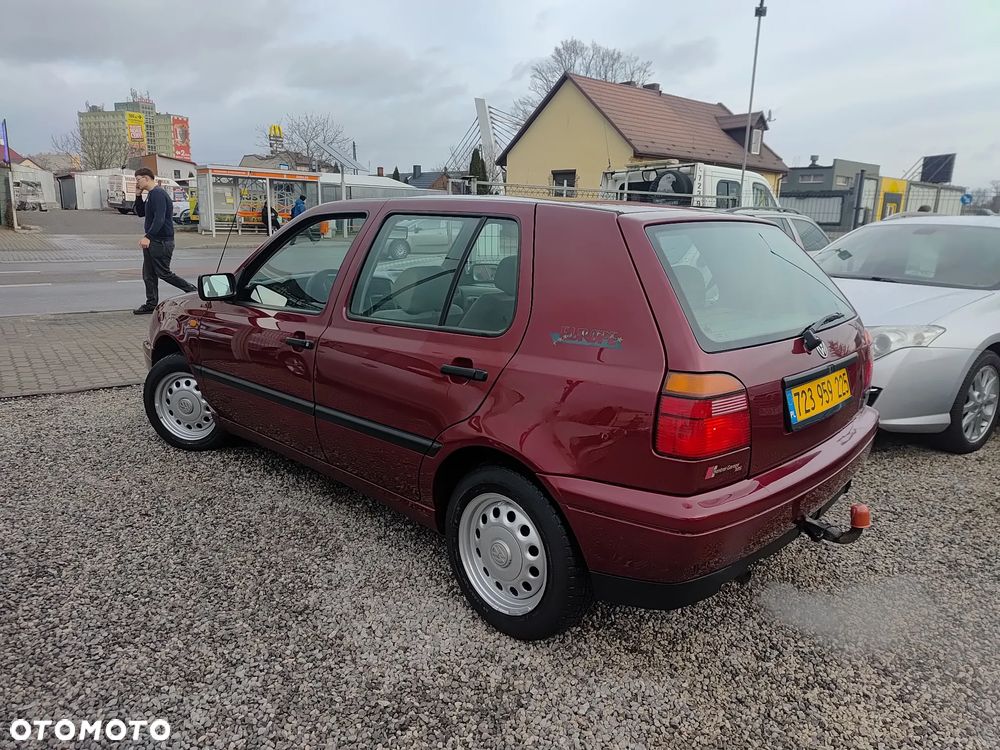 Volkswagen Golf 1.8 - 2