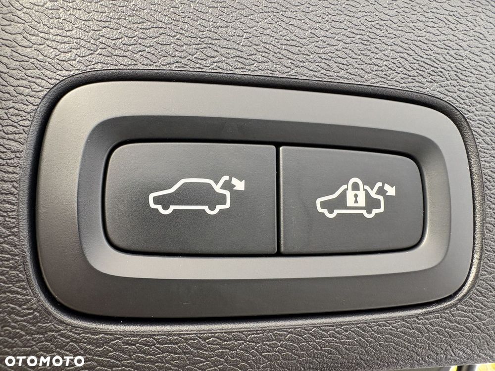 Volvo XC 60 - 24