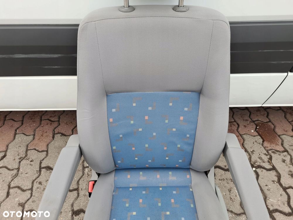 VW T5 fotel kierowcy przód podłokietnik LLL - 3
