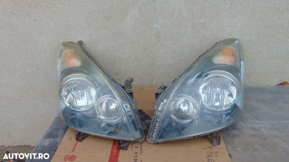 Faruri stanga/dreapta halogen facelift Toyota Corolla Verso an 2007-2008 - 1