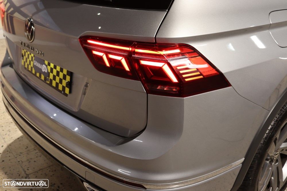 VW Tiguan Allspace 2.0 TDI R-Line DSG - 38