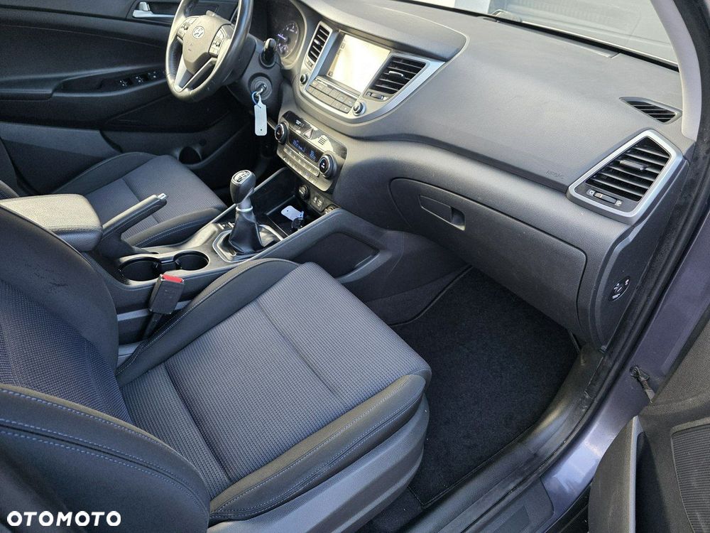 Hyundai Tucson - 16